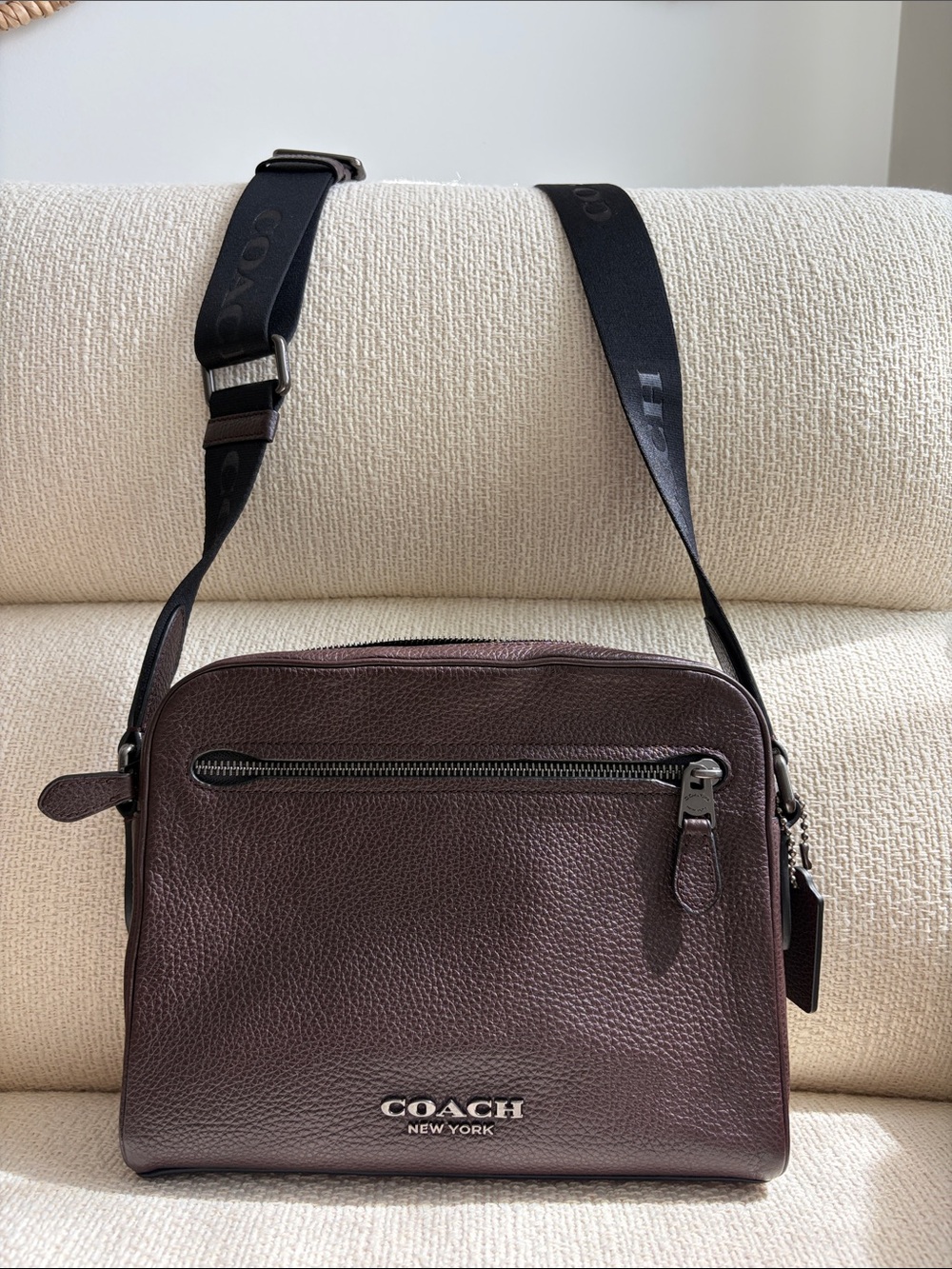 Coach Leather Messenger Bag in Dark Brown with Black Strap